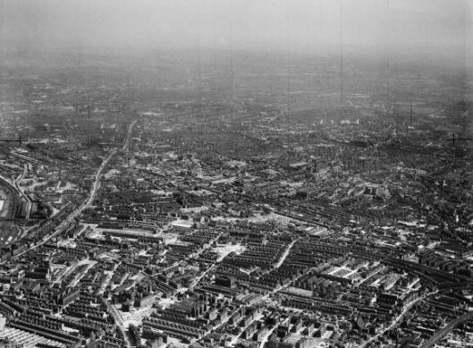 Walworth in 1946 from www.britainfromabove.org.uk. Image EAW000645 © English Heritage 