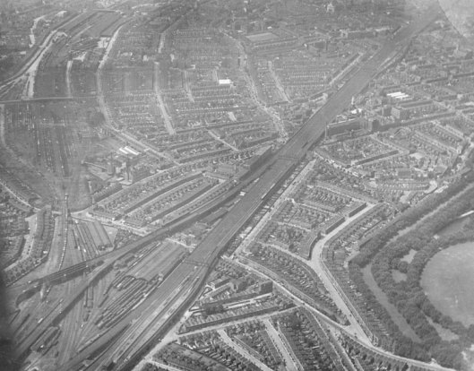 Bermondsey: aerial view, 1926