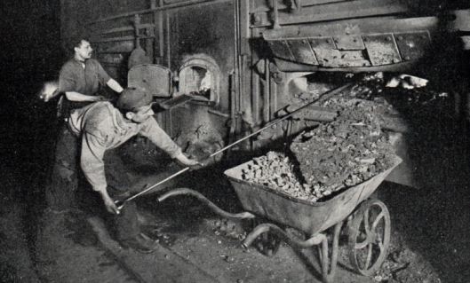 Dust destructor, 1902. With thanks to www.peterberthoud.co.uk