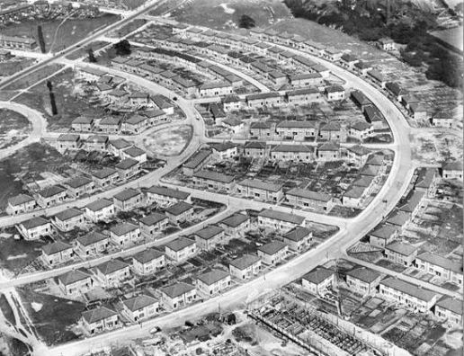 Construction of Manor Estate, 1927 ©  www.britainfromabove EPW018971