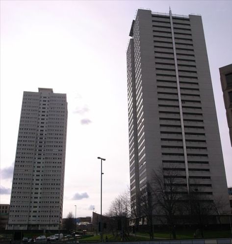 The Sentinels, Birmingham, built by Bryants between 1971-72.  At 32 stroeys, they were intended to surpass the recently completed Red Road tower blocks in Glasgow  © Oosoom and made available by Wikimedia Commons